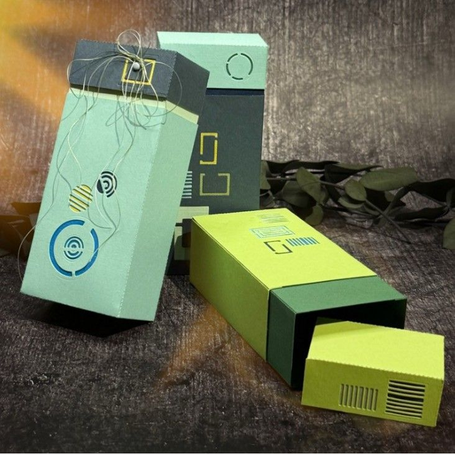 Kleine "Box in Box" (452) Hersteller: Farbton-Design GmbH  