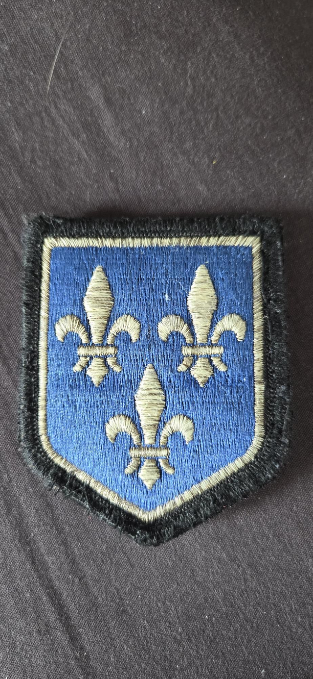 Ile-de-France brodé occasion 