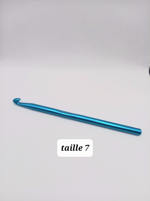 Crochet taille 07