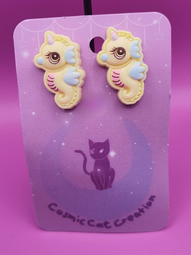 Studs Yellow Seahorse