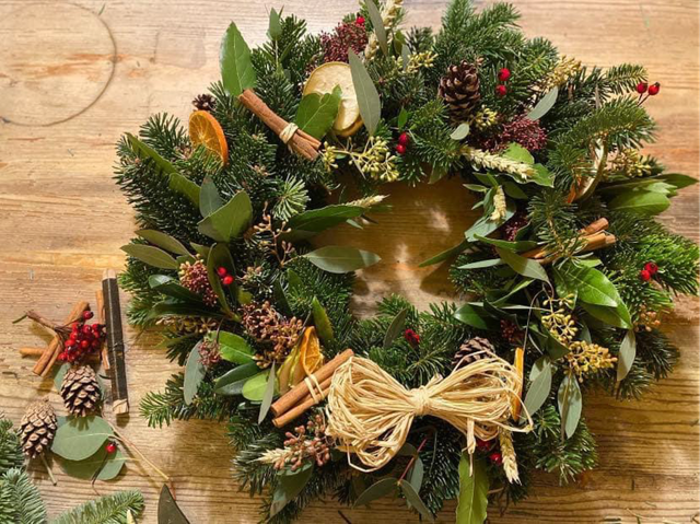 Winter Ladybirds Wreath 