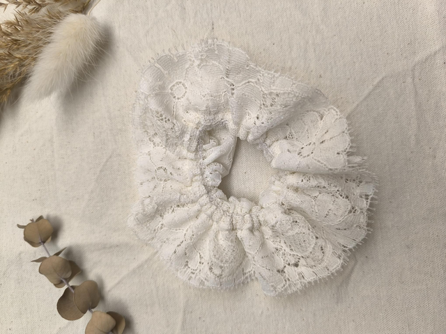 Chouchou double en dentelle