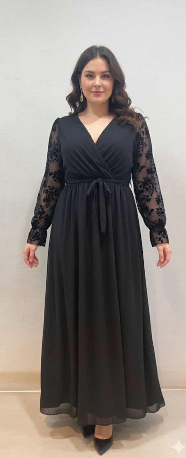 Robe longue noir dentelles