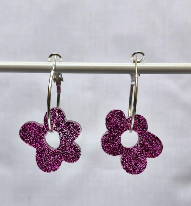 Créoles fleur violet paillettes 