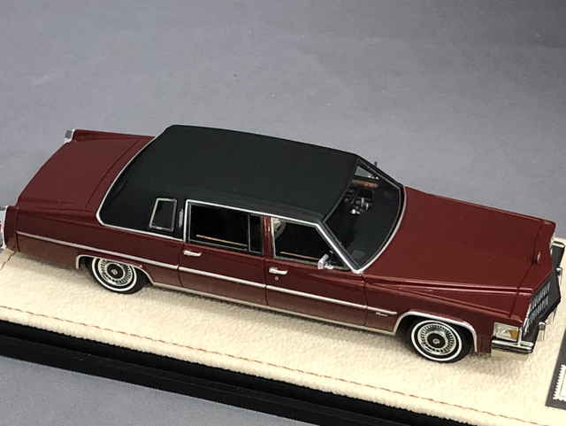 Cadillac Fleetwood Limousine 1978 Stamp Models 1:43