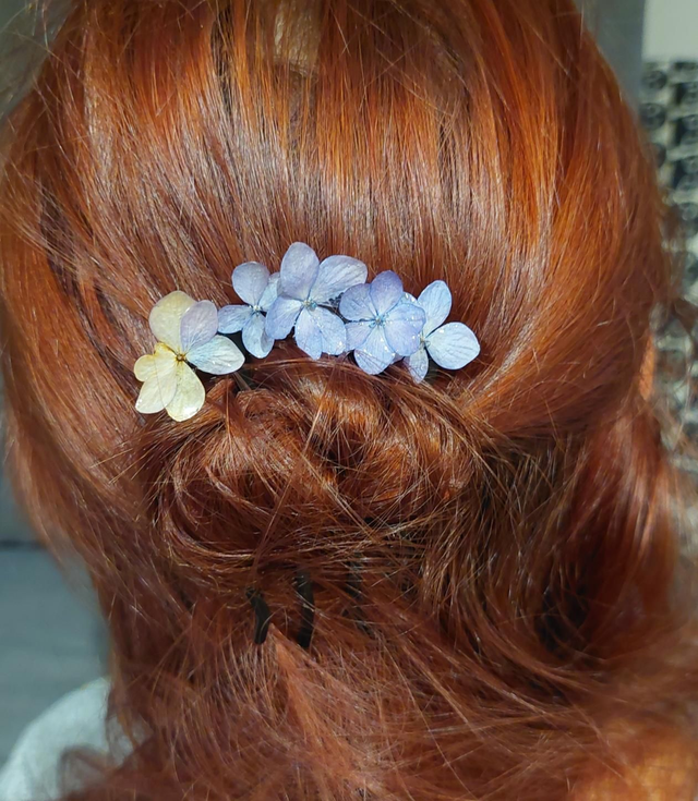 Peigne Hortensia – Accessoire floral fait main
