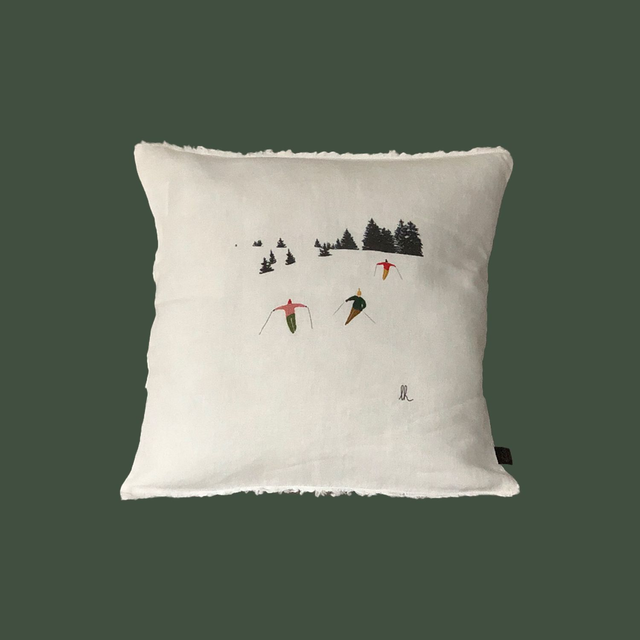 Housse de coussin POUDREUSE 23 écru brodé main