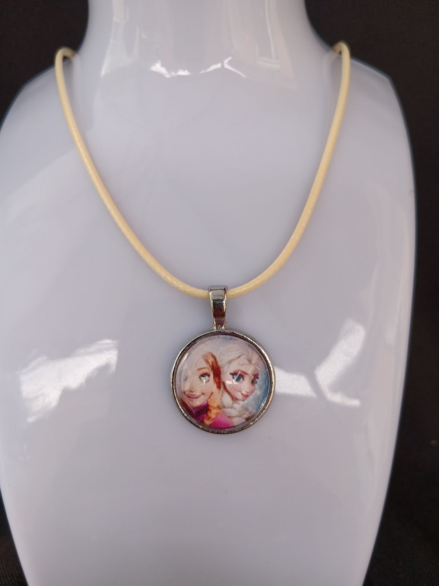 Collier Héros Préférés avec Cordon, Minnie, Mario, Spiderman et Plus !