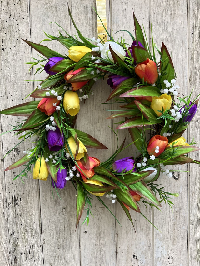 Tulip wreath 