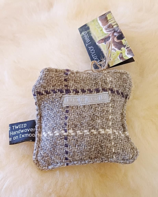 Exmoor Tweed purse 