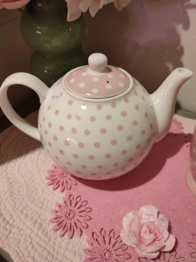 Théière petit pois Isabelle rose