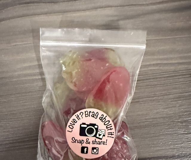 100g giant strawberries 