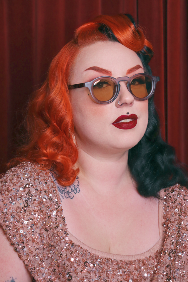 Sunglasses • la Buddy Holly