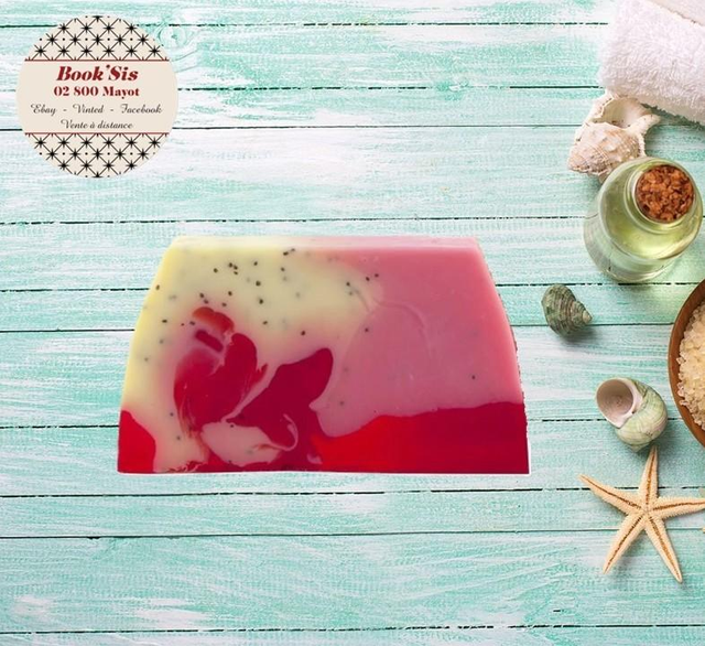 Savon glycérine " Banane cerise "