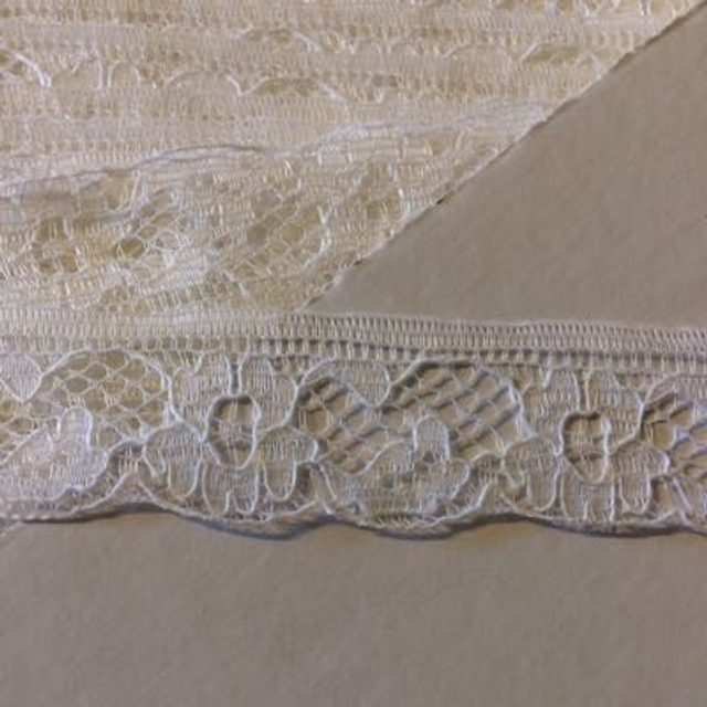 Trim - White Floral 0521