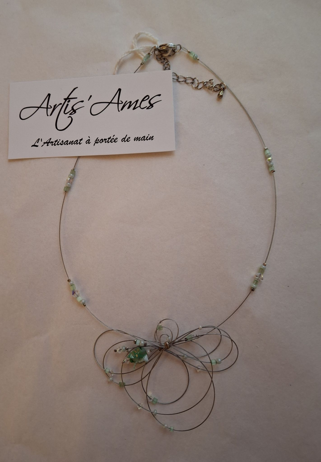 Collier Arabesque vert d'eau / blanc