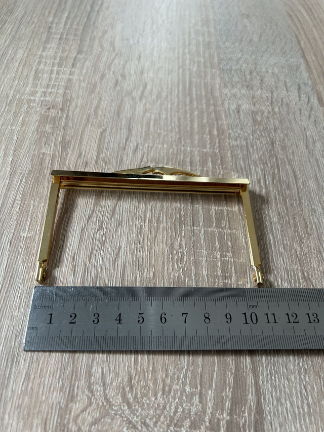 Fermoir porte monnaie vintage en métal doré