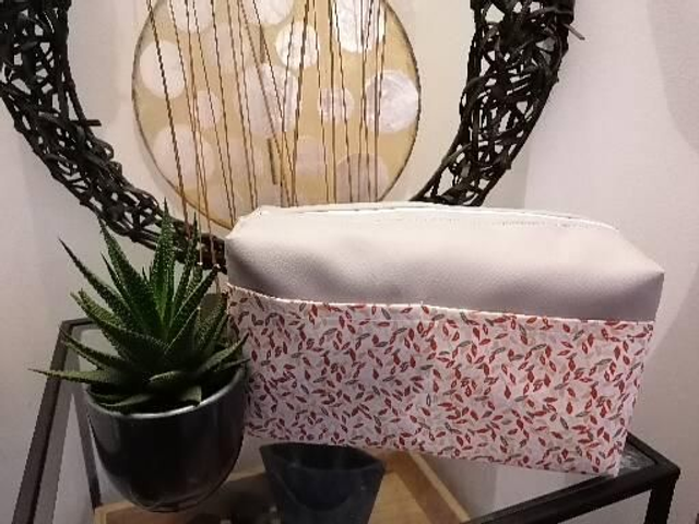 Trousse de toilette matelassée