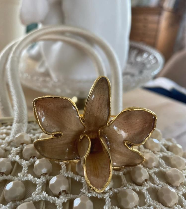 Broche pendentif véritable orchidée 