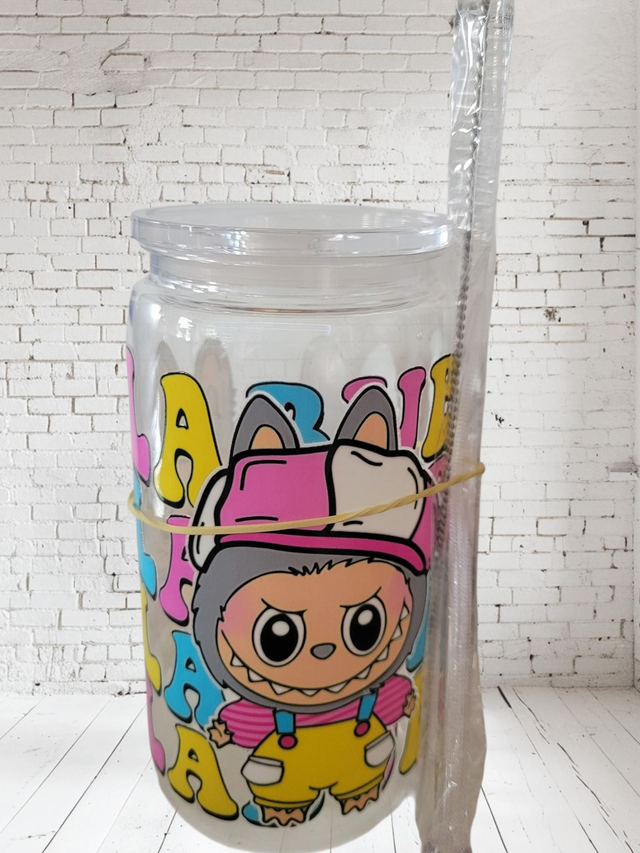 Gourde avec paille en plastique Laboubou