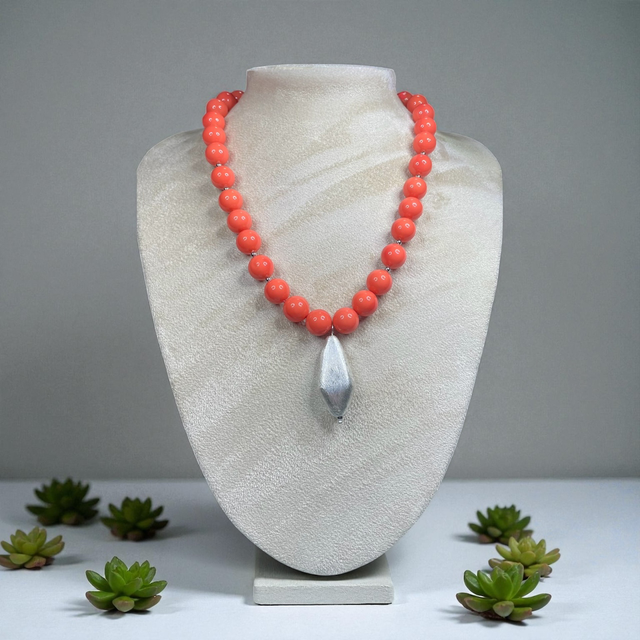 Coral shell pearl pendant necklace