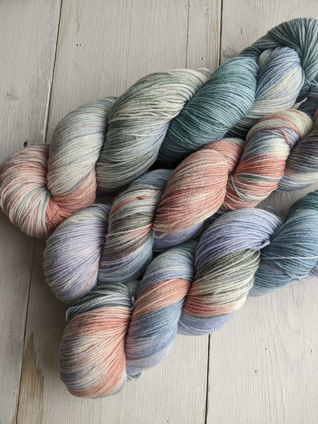 Multi Talented 4ply Compton 100g/400m