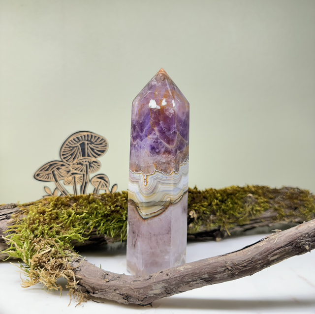 Amethyst Mexican Lace Agate Tower