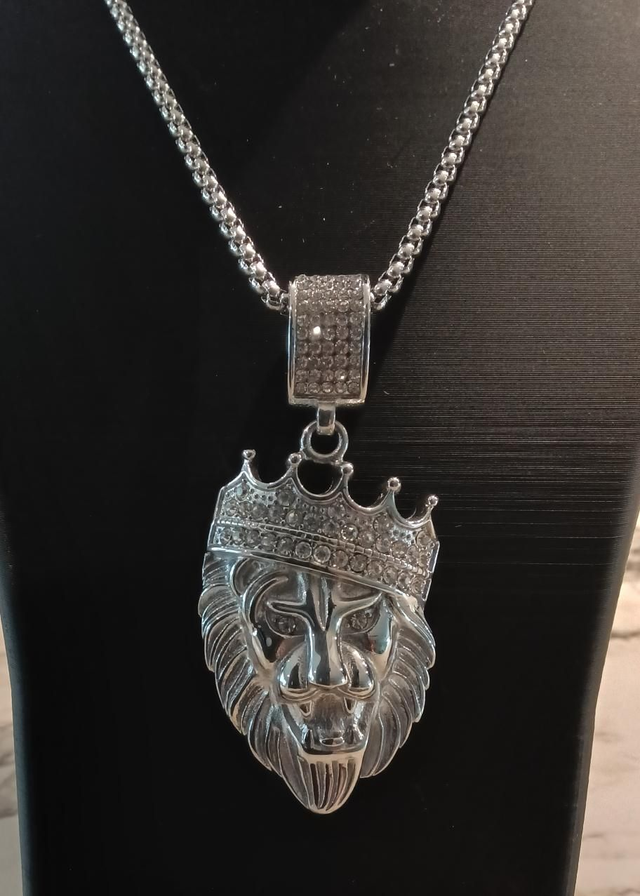 Ketting leeuw zilver