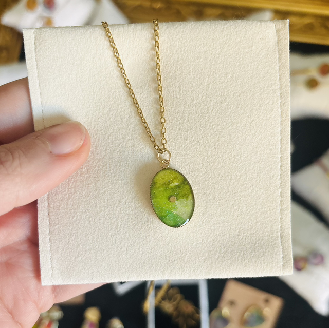 Collier médaillon GdM vert