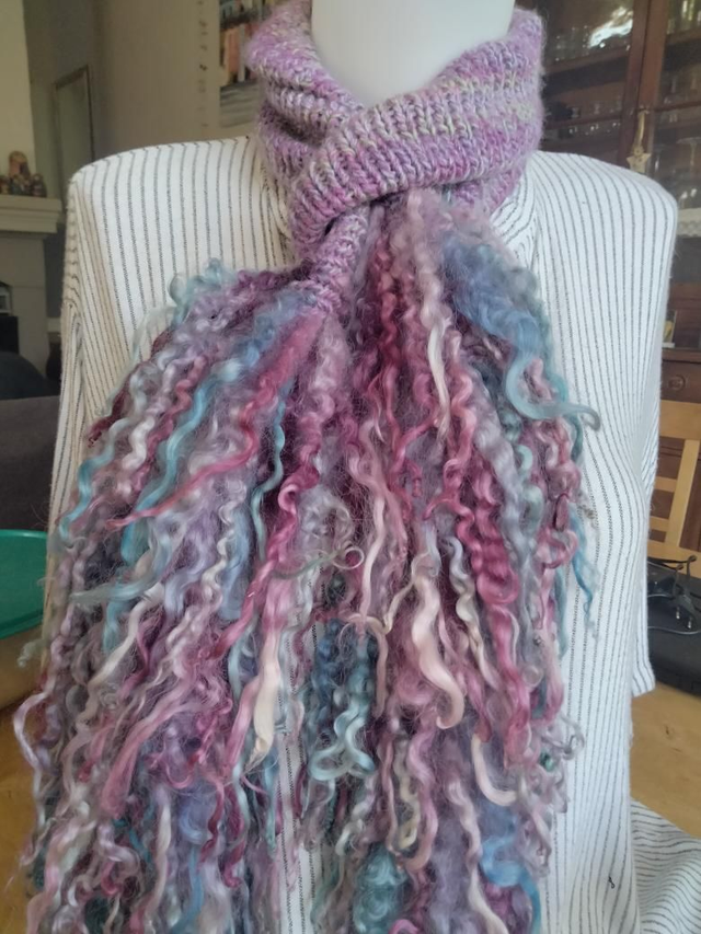 CR0125 Echarpe tricoté main