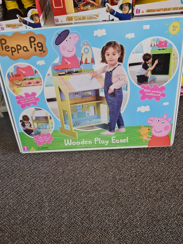 PEPPA PIGS PLAY AND DRAW WOODEN EASEL