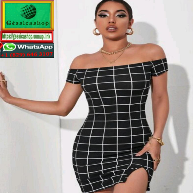 Robe Courte Décolleté