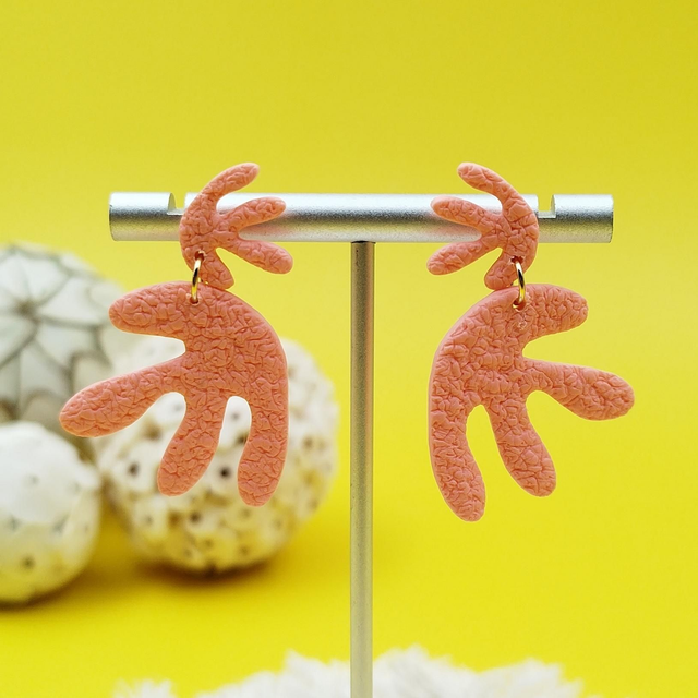 Boucles d&#039;oreilles &quot;Phycéa&quot; Orange pastel