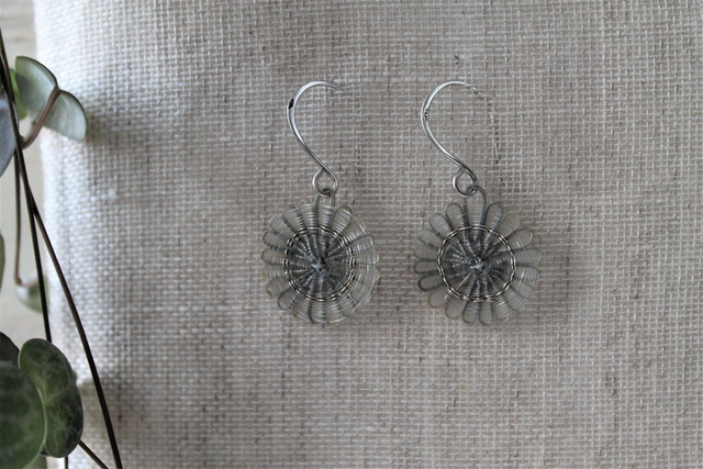 Boucles d'oreilles tissées en crin de cheval