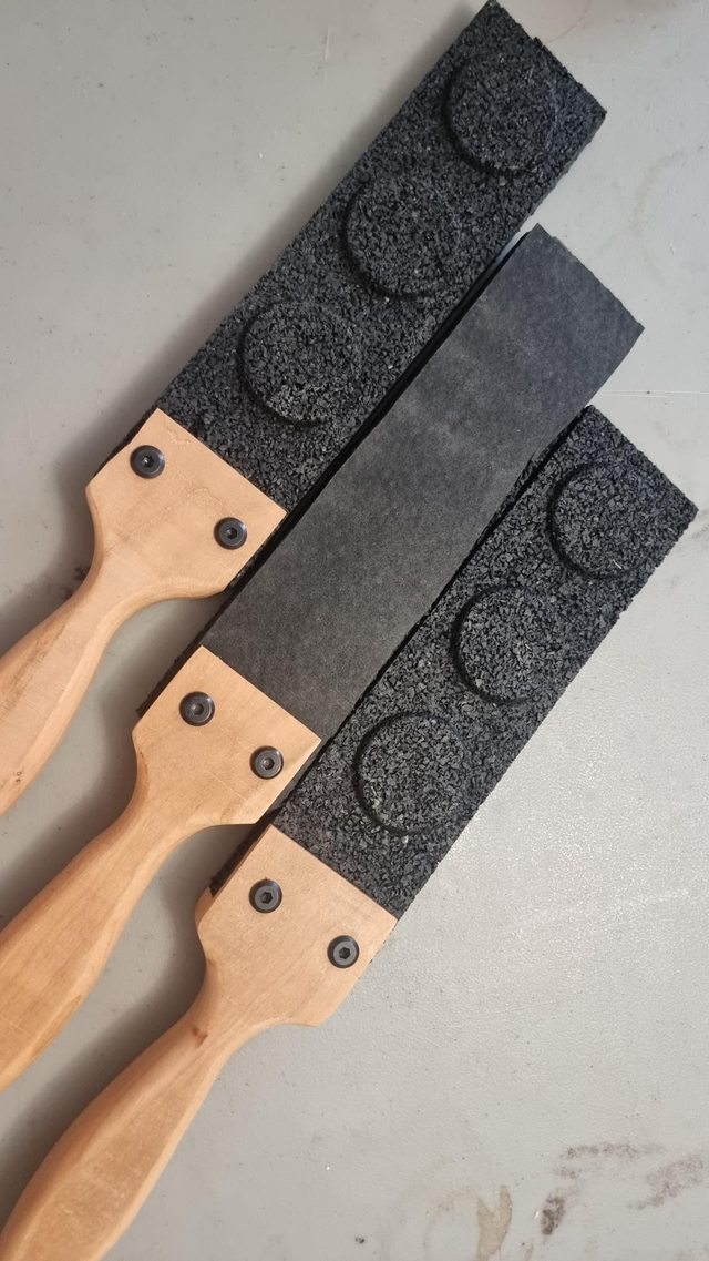 Rubber paddle - pre-order