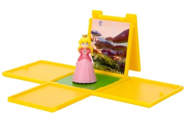 Free* The Super Mario Bros. Movie - Princess Peaches Mini Figure (*Parcel Postage only)