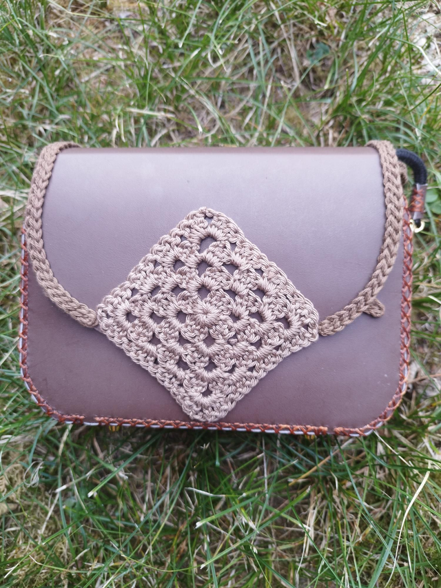 Sac cuir et crochet 