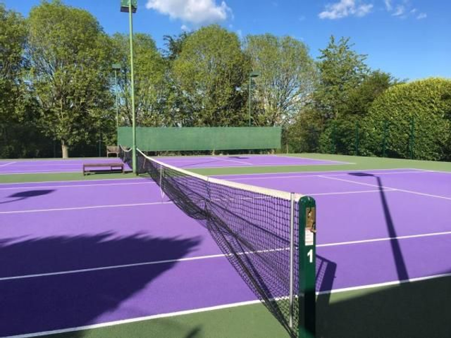 1 hr Pay and Play for Non-Members for up to 4 players