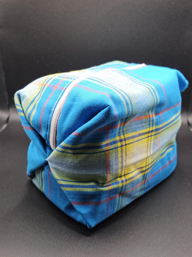 Trousse de toilette 08