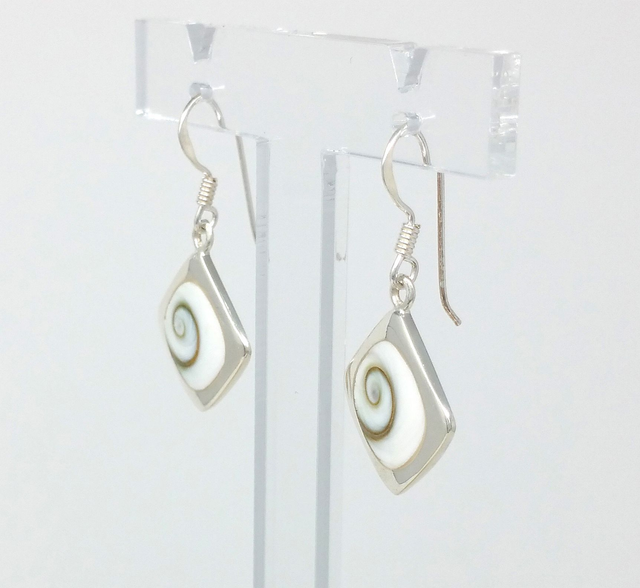 BOUCLES D&#039;OREILLES FEMME LOSANGE OEIL DE STE LUCIE SUR ARGENT BOS078040