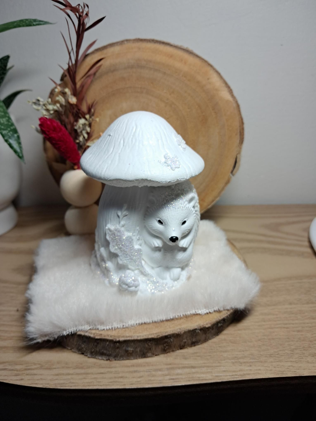 herisson-champignon-blanc