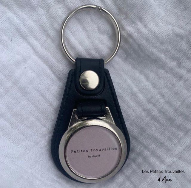 Porte-clé avec jeton de chariot Yves