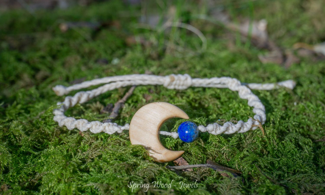 Moon bright, lapislazzuli