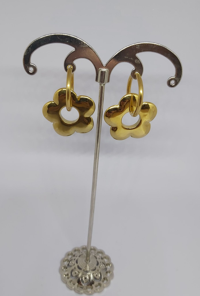 Boucle d'oreille fleur