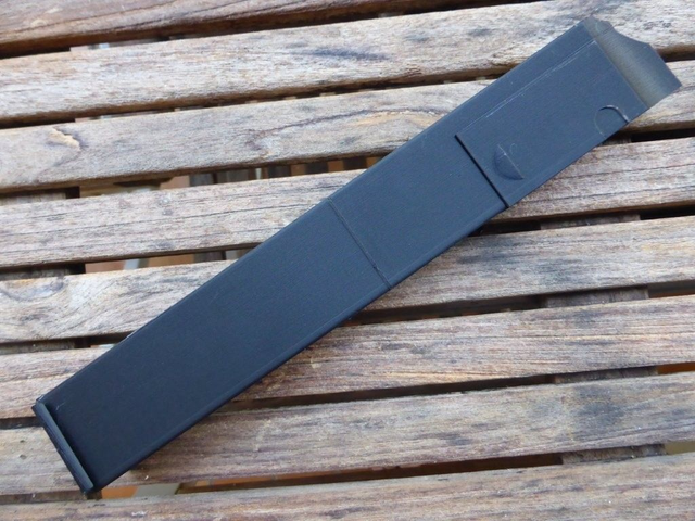 Chargeur STEN britannique (39–45) – Reproduction factice