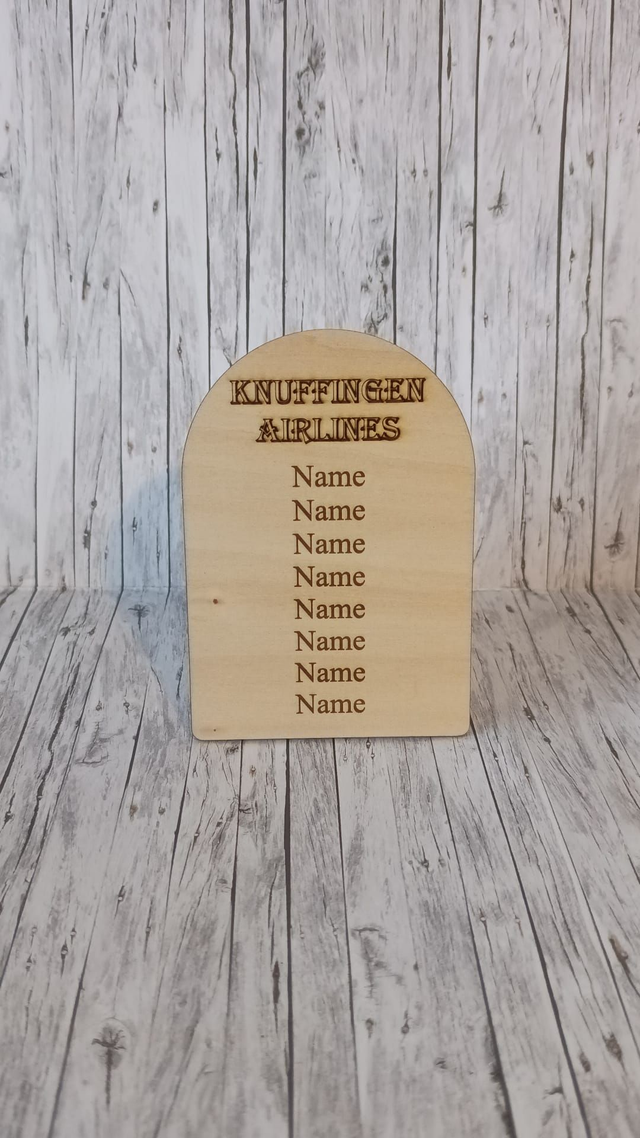 Individuell gestaltete Tischnummer aus Lindensperrholz – für euren Hochzeitstisch