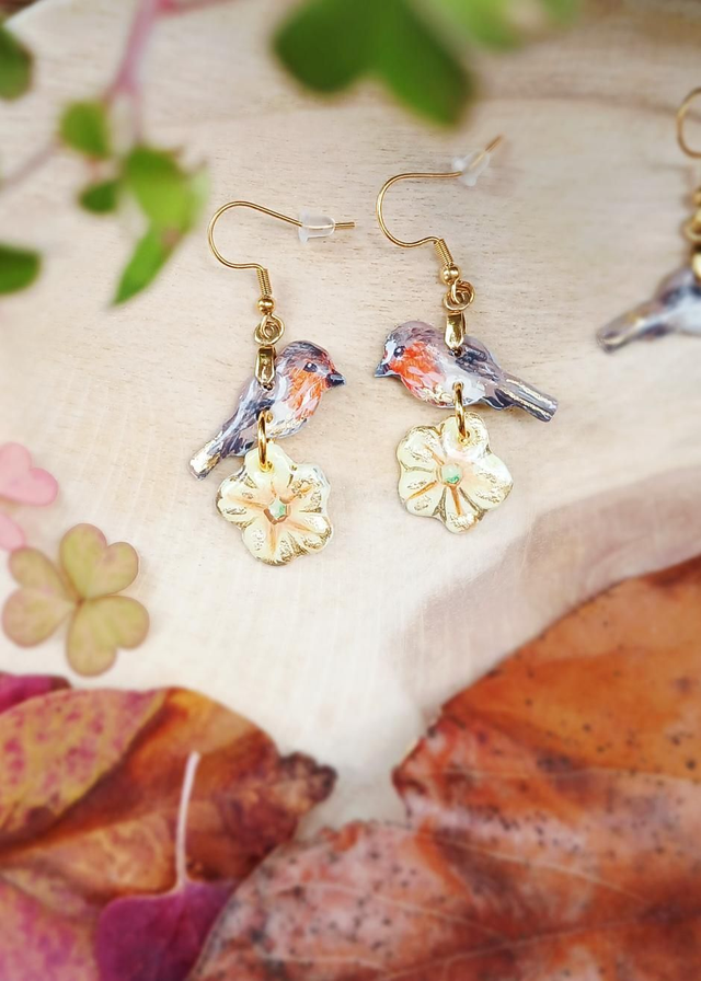 Rouge-gorge et primevère