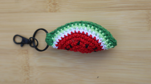 Porte-clé pastèque au crochet