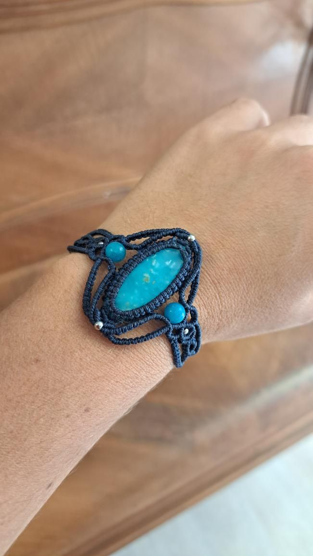 Manchette micro-macramé Hémimorphite