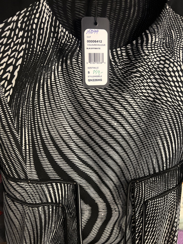 Picadilly musta-valkoinen tunika kauniilla leikkauksella koko n. 38